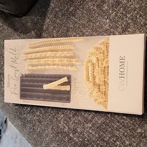 Silicone Pie Crust Mold